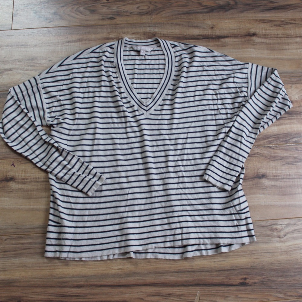 Athleta v-neck striped dolman sleeves sweater top